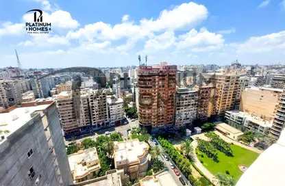 شقة - 3 غرف نوم - 3 حمامات للبيع في جليم - حي شرق - الاسكندرية