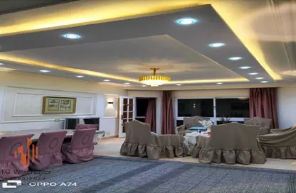 Apartment - 2 Bedrooms - 1 Bathroom for rent in Cornish El Nile St. - Maadi - Hay El Maadi - Cairo