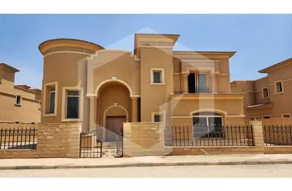 Villa - 6 Bedrooms for sale in Royal Meadows - Sheikh Zayed Compounds - Sheikh Zayed City - Giza