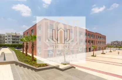 Office Space - Studio - 3 Bathrooms for sale in The Courtyard - 12th District - Sheikh Zayed City - Giza