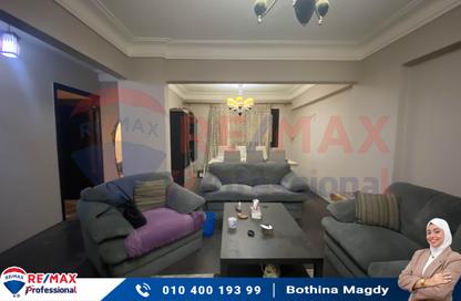 Apartment - 2 Bedrooms - 1 Bathroom for sale in Mohamed Fawzy Moaz St. - Smouha - Hay Sharq - Alexandria