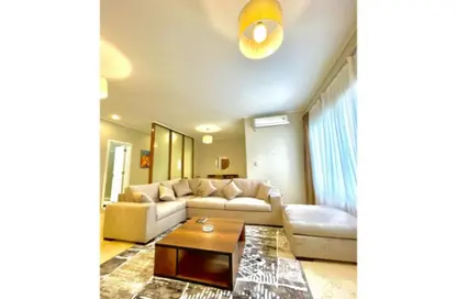 Apartment - 2 Bedrooms - 2 Bathrooms for sale in Palm Hills Village Gate - South Investors Area - New Cairo City - Cairo