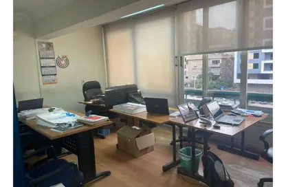 مساحات مكتبية - استوديو - 3 حمامات للايجار في شارع مصطفي النحاس - المنطقة السادسة - مدينة نصر - القاهرة