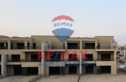 Townhouse - 4 Bedrooms - 4 Bathrooms for sale in New Giza - Cairo Alexandria Desert Road - 6 October City - Giza