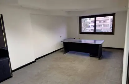 مساحات مكتبية - استوديو - 2 حمامات للايجار في العجوزة - الجيزة