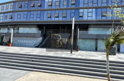 محل تجاري - استوديو - 1 حمام للايجار في سواي مول - محور محمد نجيب - المستثمرين الشمالية - مدينة القاهرة الجديدة - القاهرة