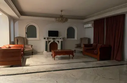 شقة - 4 غرف نوم - 3 حمامات للبيع في شارع محمد عبيد - الماظة - مصر الجديدة - القاهرة