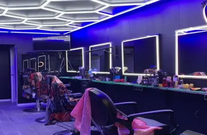 محل تجاري - استوديو - 2 حمامات للايجار في وسط القاهرة الجديدة - شارع التسعين الشمالي - التجمع الخامس - مدينة القاهرة الجديدة - القاهرة