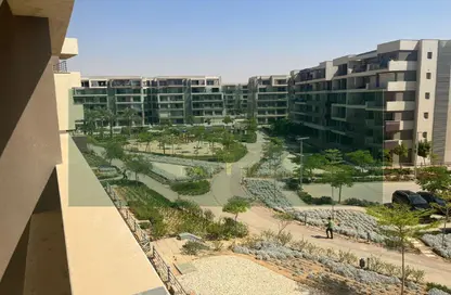 Apartment - 4 Bedrooms - 3 Bathrooms for sale in Palm Hills New Cairo - 5th Settlement Compounds - The 5th Settlement - New Cairo City - Cairo