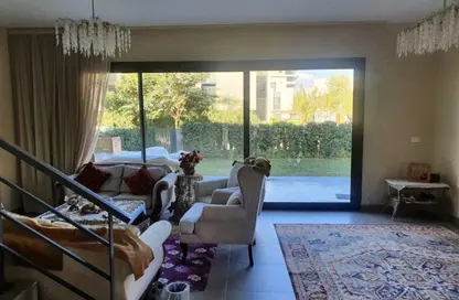 فيلا - 4 غرف نوم - 4 حمامات للبيع في كمبوند البروج - كمبوندات الشروق - مدينة الشروق - القاهرة