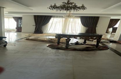 Villa - 5 Bedrooms - 5 Bathrooms for rent in Madinaty - Cairo