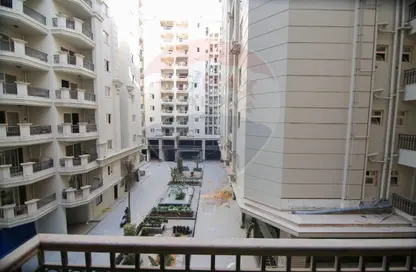 شقة - 3 غرف نوم - 3 حمامات للبيع في فالور سموحة - سموحة - حي شرق - الاسكندرية