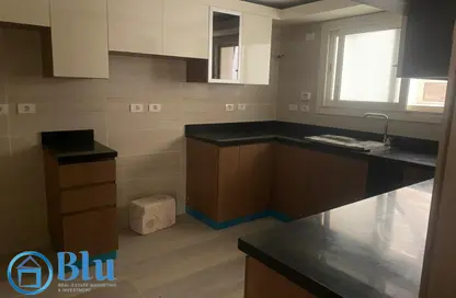 Apartment - 3 Bedrooms - 3 Bathrooms for sale in New Giza - Cairo Alexandria Desert Road - 6 October City - Giza