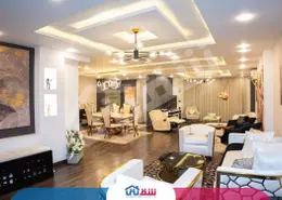 Apartment - 3 Bedrooms - 2 Bathrooms for sale in Al Ekbal St. - Laurent - Hay Sharq - Alexandria