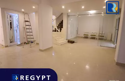 فيلا - استوديو - 3 حمامات للايجار في ميدان دجله - دجلة - حي المعادي - القاهرة