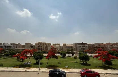 شقة - 4 غرف نوم - 3 حمامات للبيع في المنطقة ه - حى جنوب الاكايمية - مدينة القاهرة الجديدة - القاهرة