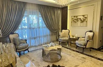 Apartment - 3 Bedrooms - 2 Bathrooms for sale in Hyde Park - 5th Settlement Compounds - The 5th Settlement - New Cairo City - Cairo
