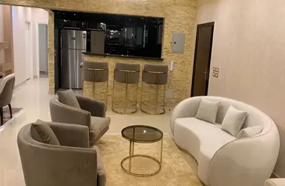 شقة - 2 غرف نوم - 2 حمامات للايجار في عمارات البنفسج - البنفسج - مدينة القاهرة الجديدة - القاهرة
