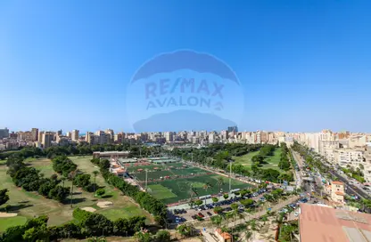 Apartment - 4 Bedrooms - 2 Bathrooms for sale in Ahmed Allam St. - Sporting - Hay Sharq - Alexandria
