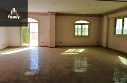 Apartment - 3 Bedrooms - 2 Bathrooms for rent in Doctor Ahmed Okasha St. - El Banafseg 6 - El Banafseg - New Cairo City - Cairo