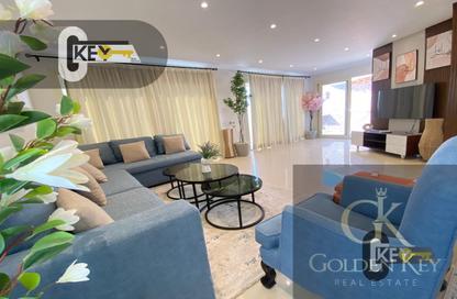 Roof - 2 Bedrooms - 2 Bathrooms for rent in Degla Square - Degla - Hay El Maadi - Cairo