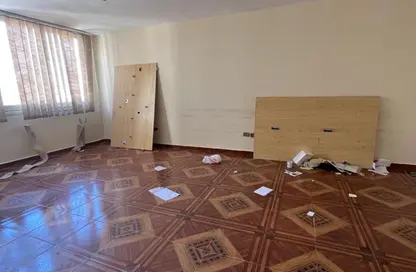 مساحات مكتبية - استوديو - 2 حمامات للايجار في شارع البطل احمد عبد العزيز - المهندسين - الجيزة