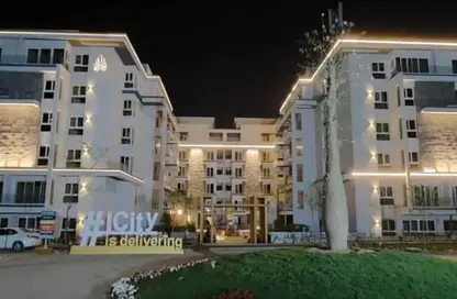 Apartment - 3 Bedrooms - 3 Bathrooms for sale in Mountain View iCity - 5th Settlement Compounds - The 5th Settlement - New Cairo City - Cairo