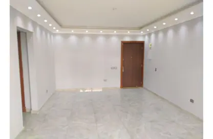 Apartment - 3 Bedrooms - 2 Bathrooms for rent in Zayed Dunes Complex - 6th District - Sheikh Zayed City - Giza