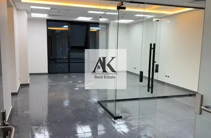 مساحات مكتبية - استوديو - 4 حمامات للايجار في مول هايد بارك بيزنس - شارع التسعين الجنوبي - التجمع الخامس - مدينة القاهرة الجديدة - القاهرة