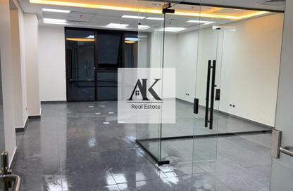Office Space - Studio - 4 Bathrooms for rent in Hyde Park Business District Mall - South Teseen St. - The 5th Settlement - New Cairo City - Cairo