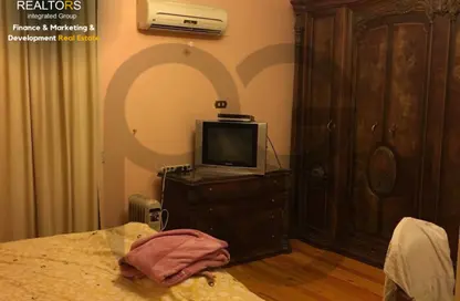 بناية كاملة - 8 غرف نوم - 6 حمامات للبيع في الحي المتميز - مدينة 6 أكتوبر - الجيزة