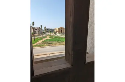 فيلا - 6 غرف نوم - 5 حمامات للبيع في ايفي - طريق مصر اسكندرية الصحراوي - الجيزة