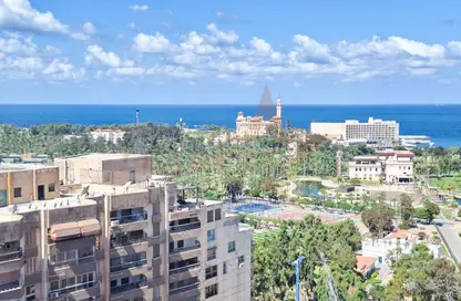 Apartment - 3 Bedrooms - 2 Bathrooms for rent in Royal Plaza - El Montazah - Hay Than El Montazah - Alexandria