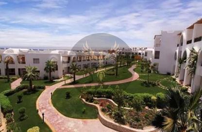 Apartment - 2 Bedrooms - 2 Bathrooms for sale in Palm Hills Village Gate - South Investors Area - New Cairo City - Cairo