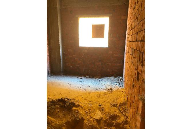 8180129 - Property Image 2