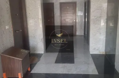 شقة - 2 غرف نوم - 2 حمامات للايجار في جاليريا  مون فالى - المستثمرين الجنوبية - مدينة القاهرة الجديدة - القاهرة