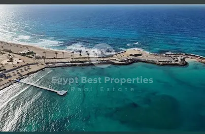 Villa - 7+ Bedrooms - 5 Bathrooms for sale in Beit Al Bahr - Sidi Heneish - North Coast