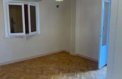 Apartment - 2 Bedrooms - 1 Bathroom for rent in Al Hegaz St. - El Mahkama Square - Heliopolis - Masr El Gedida - Cairo