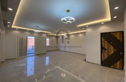 شقة - 3 غرف نوم - 2 حمامات للايجار في عمارات الاندلس - حى الاندلس - مدينة القاهرة الجديدة - القاهرة
