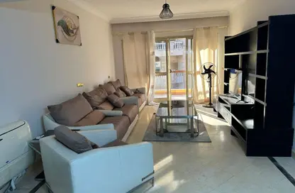 شقة - 3 غرف نوم - 3 حمامات للايجار في شارع الخليفه المأمون - روكسي - مصر الجديدة - القاهرة