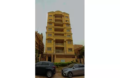 Whole Building - Studio for sale in Hay El Maadi - Cairo