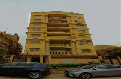 Whole Building - Studio - 7+ Bathrooms for sale in Maadi - Hay El Maadi - Cairo