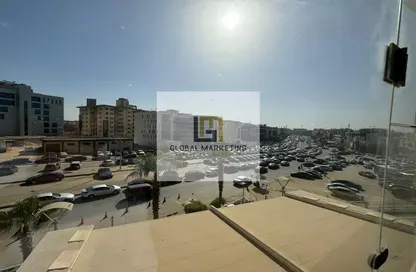 محل تجاري - استوديو - 1 حمام للايجار في شارع مجمع البنوك - شارع التسعين الجنوبي - التجمع الخامس - مدينة القاهرة الجديدة - القاهرة