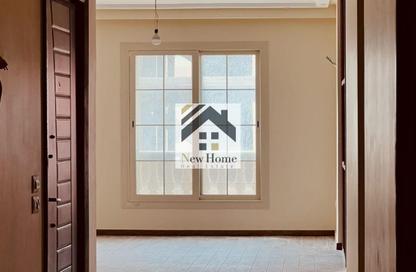 Apartment - 3 Bedrooms - 2 Bathrooms for sale in Bait Alwatan - The 5th Settlement - New Cairo City - Cairo