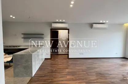 Apartment - 2 Bedrooms - 2 Bathrooms for sale in Lake View Residence - 5th Settlement Compounds - The 5th Settlement - New Cairo City - Cairo