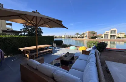 Chalet - 2 Bedrooms - 2 Bathrooms for sale in Tawila - Hurghada - Red Sea