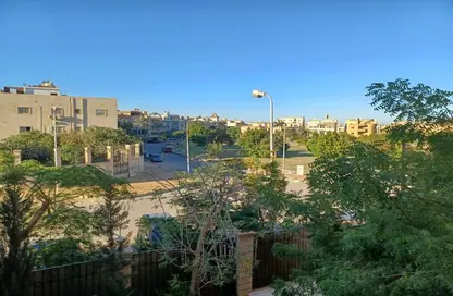 Villa - 5 Bedrooms - 5 Bathrooms for sale in Mohamed Hussein Mahmoud St. - Area E - Ganoob El Acadimia - New Cairo City - Cairo