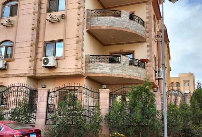 8254228 - Property Image 2