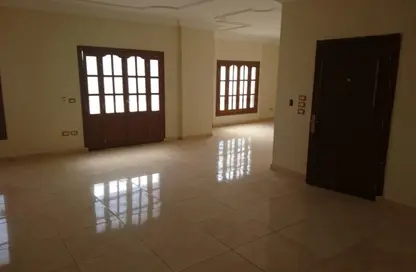 Apartment - 3 Bedrooms - 2 Bathrooms for rent in Al Gezira St. - South Investors Area - New Cairo City - Cairo