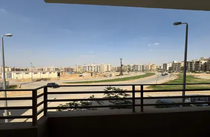 Apartment - 3 Bedrooms - 2 Bathrooms for sale in North Lotus - El Lotus - New Cairo City - Cairo